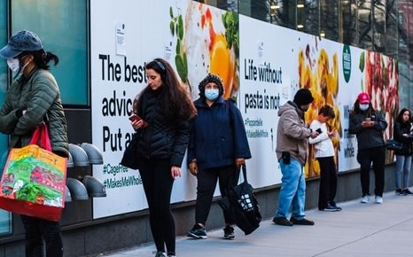 Bota tejkalon shifren e 36 mln rasteve: New York shpall kufizime te reja
